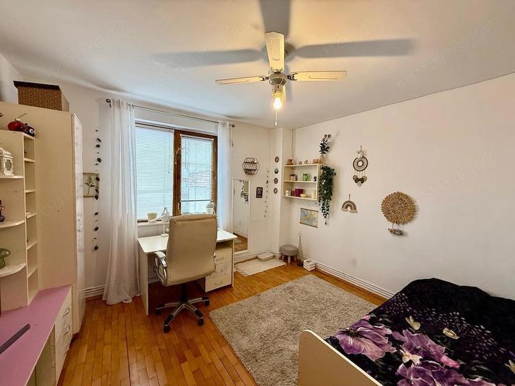 Apartament cu 4 camere decomandat în Nicolae Bălcescu