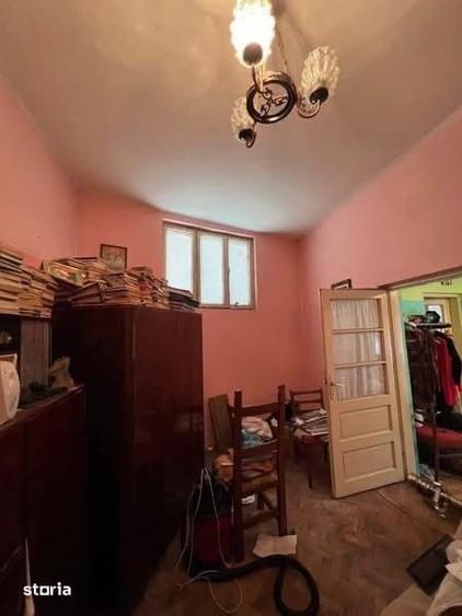 Casă cu 3 camere cu Teren 120 Mp în Calea București