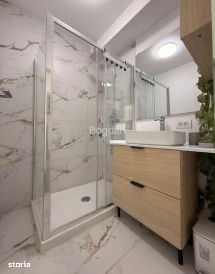 Apartament cu 4 camere în Drumul Taberei