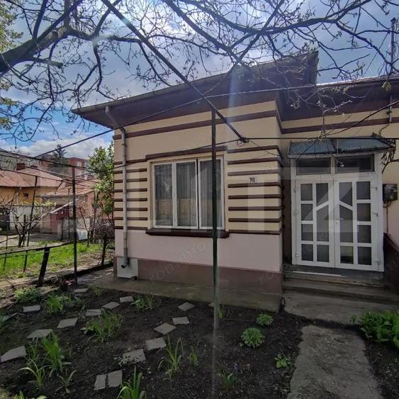 Casă cu 3 camere cu Teren 576 Mp în Central