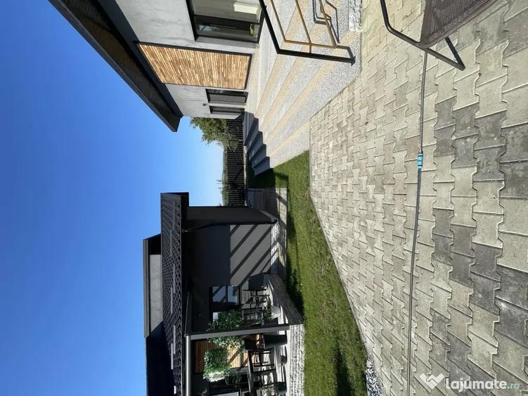Doua case una langa cealalta in Miroslava, Ciurbesti - 4