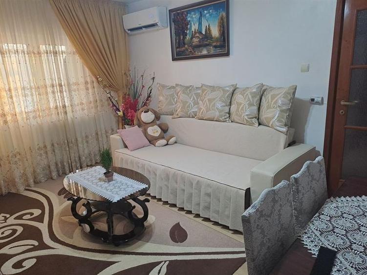 Apartament cu 2 camere semidecomandat, mobilat în Mioriței