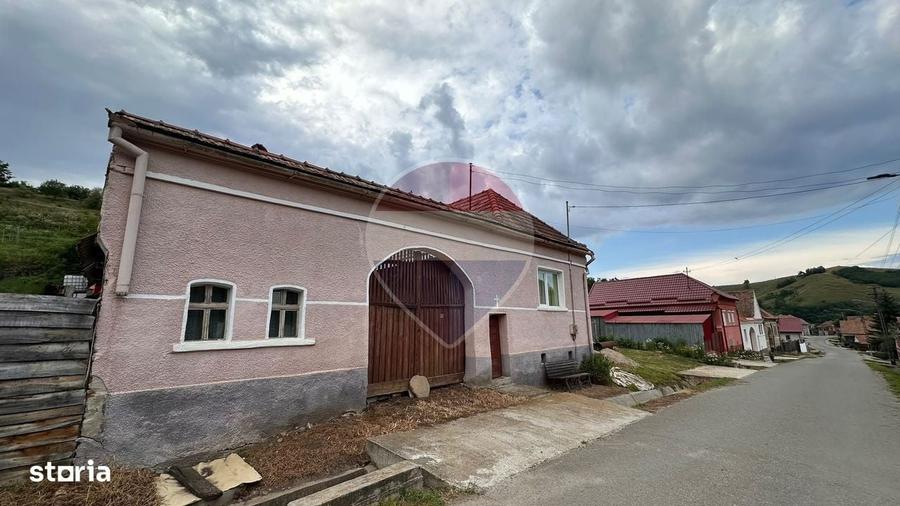 Casă cu 3 camere în Valea Lungă