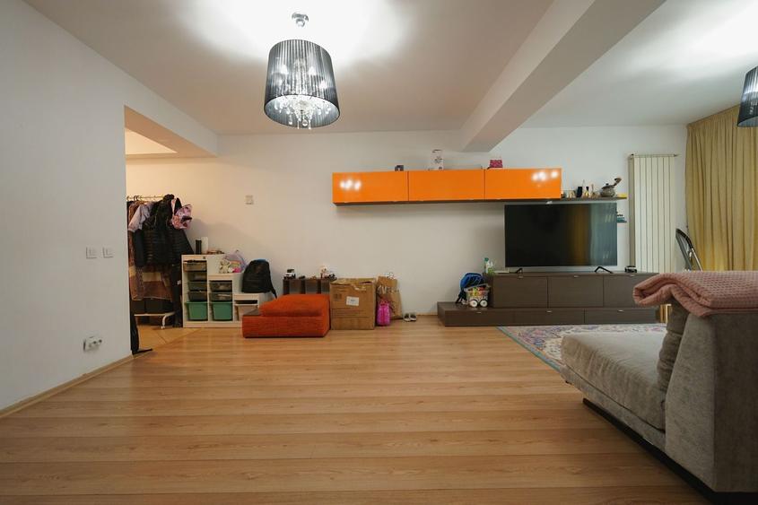 Casă individuală cu 5 camere cu Piscina în Pipera