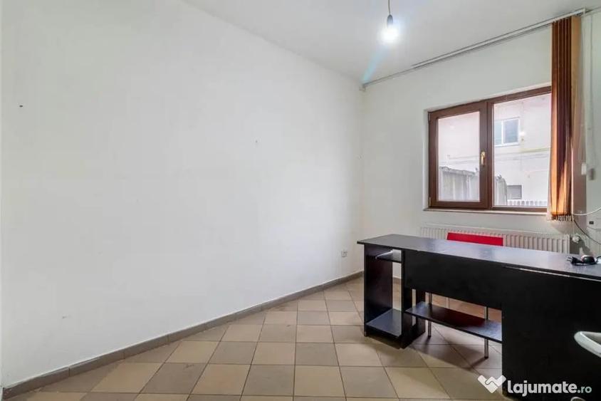 Spațiu comercial, de 100 mp, în Vidra