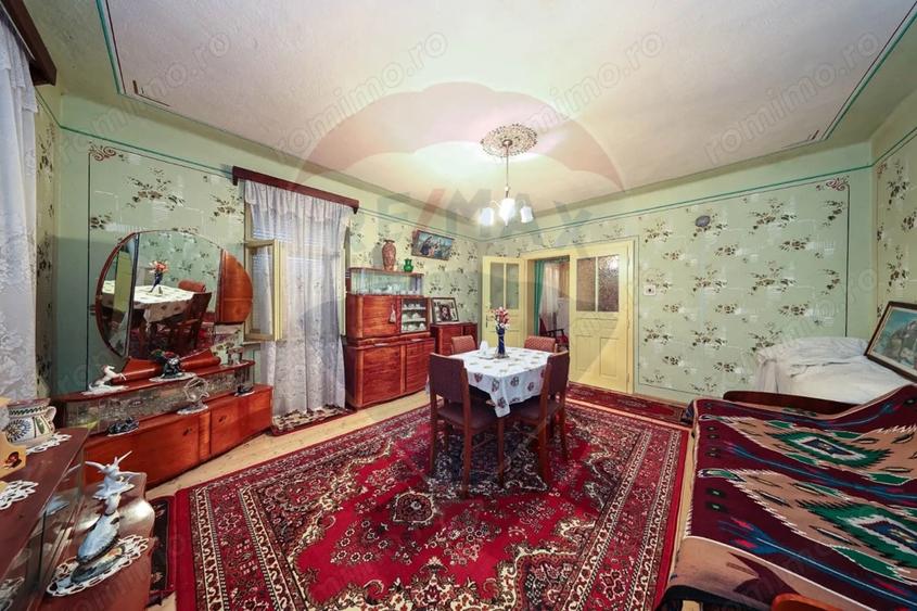 Casă cu 3 camere cu Teren 396 Mp în Ungra