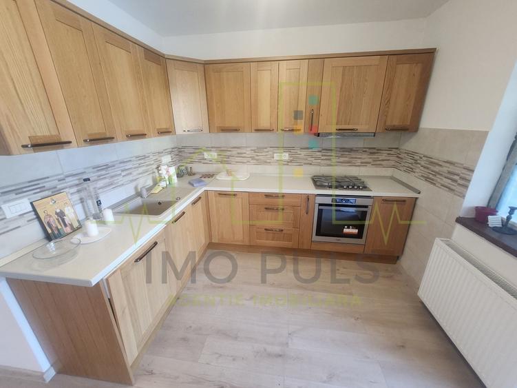 Duplex cu 4 camere cu Canalizare în Săcălaz