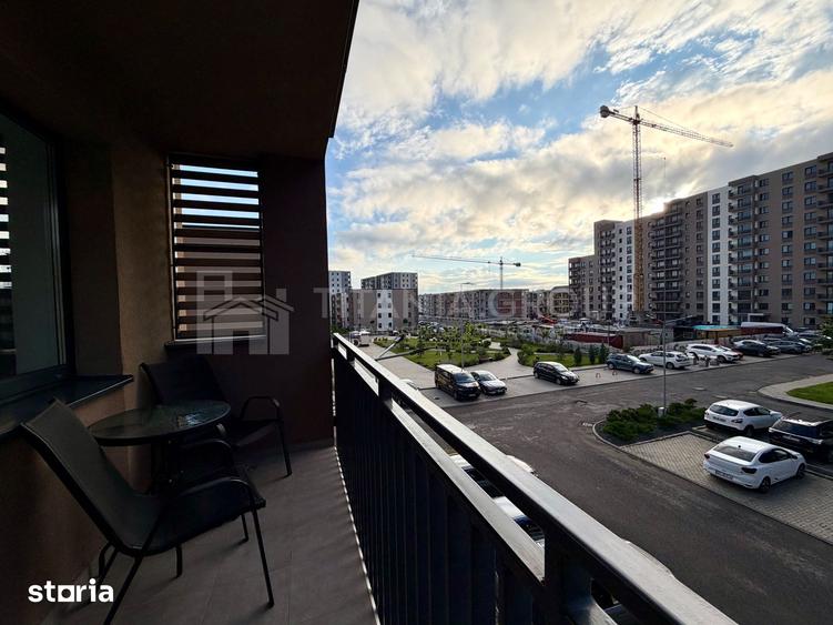 Apartament cu 3 camere decomandat, mobilat în Tractorul