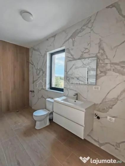 Casă cu 4 camere cu Teren 225 Mp în Prelungirea Ghencea