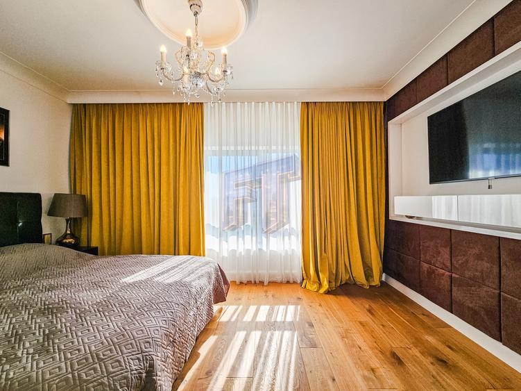 Apartament cu 4 camere decomandat, mobilat în Tei