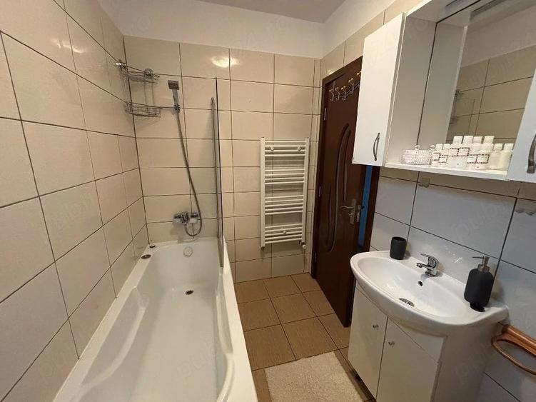 Apartament cu 2 camere semidecomandat în Iris