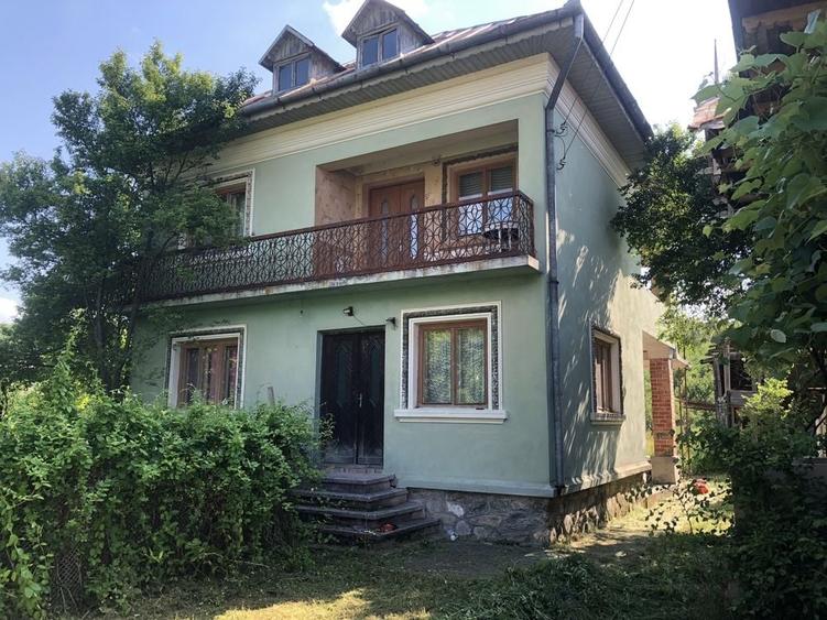 Casă cu 4 camere cu Teren 10000 Mp în Preotești