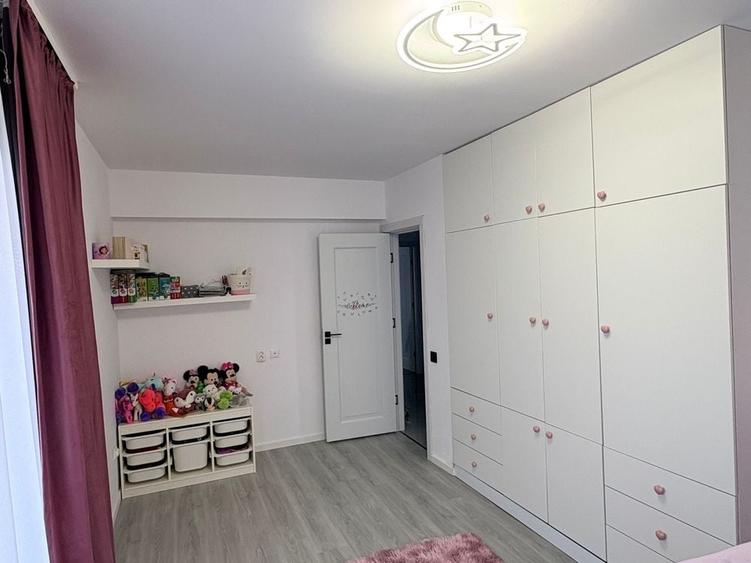 Casă cu 3 camere în Clinceni