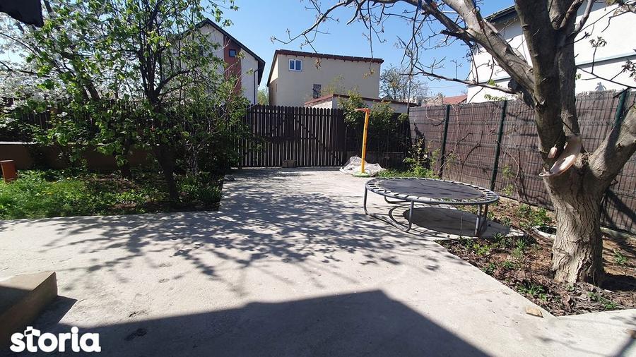 Casă cu 5 camere decomandat cu Canalizare în Theodor Pallady