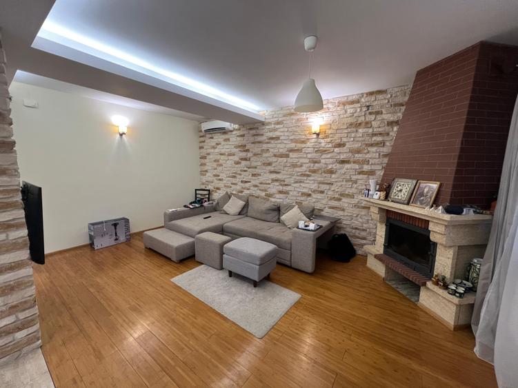 Casă cu 5 camere cu Canalizare în Gulia