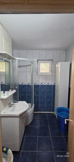Apartament cu 4 camere decomandat în Sud