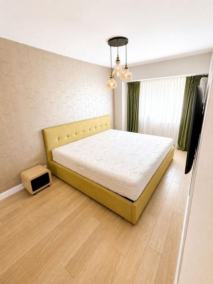 Apartament cu 4 camere în Victoriei