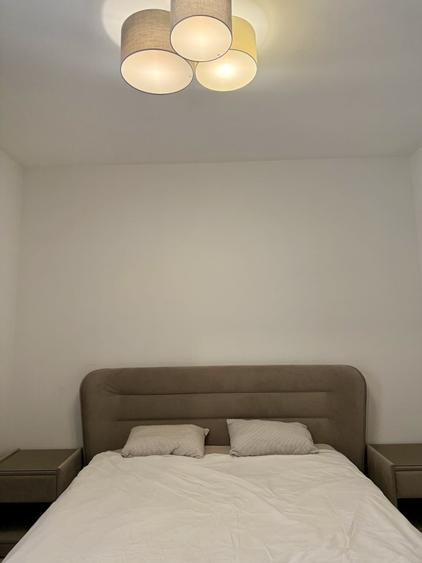 Apartament cu 3 camere semidecomandat, mobilat în Unirii