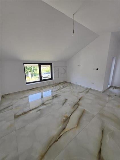GIROC - CASA INDIVIDUALA - GARAJ - TOATE UTILITATILE - ZONA EXCELENTA - TOATE UT - 11