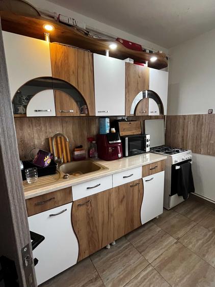 Apartament cu 2 camere decomandat în Exterior Vest