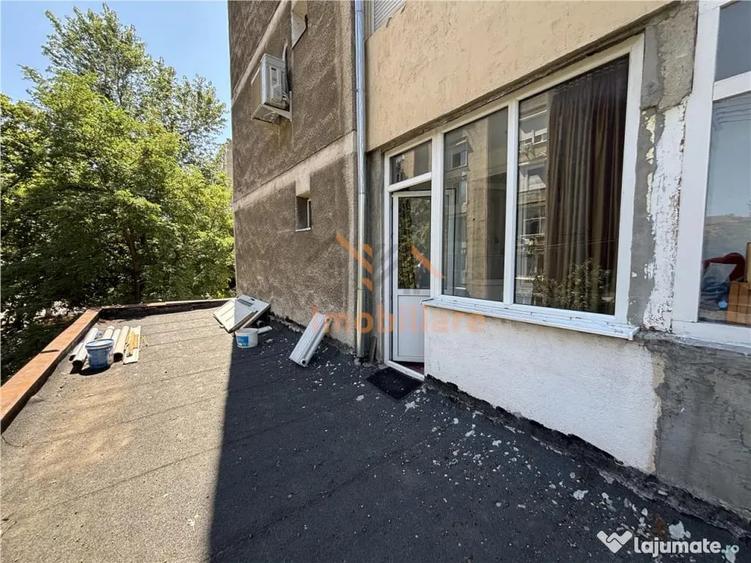 Apartament cu 3 camere decomandat în Dacia