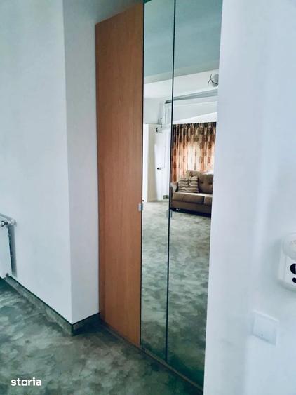 Apartament cu 4 camere decomandat în Chitila