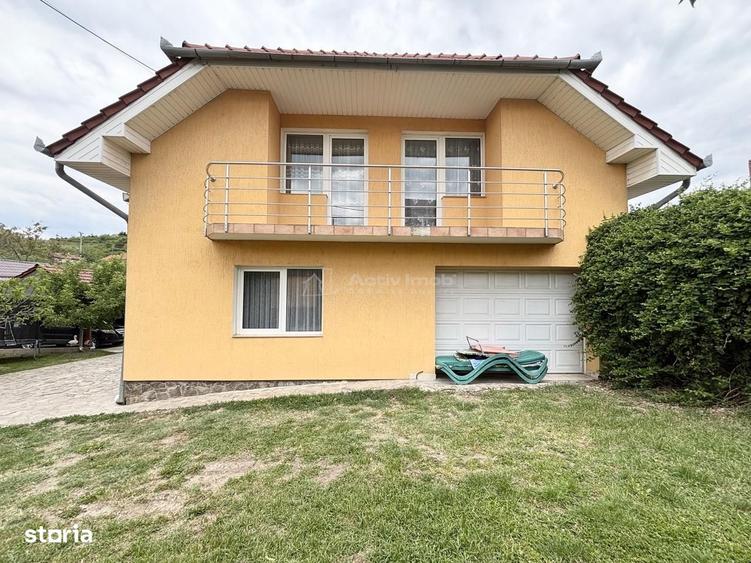 Casa - Vila - str. Piatra Craiului - 13