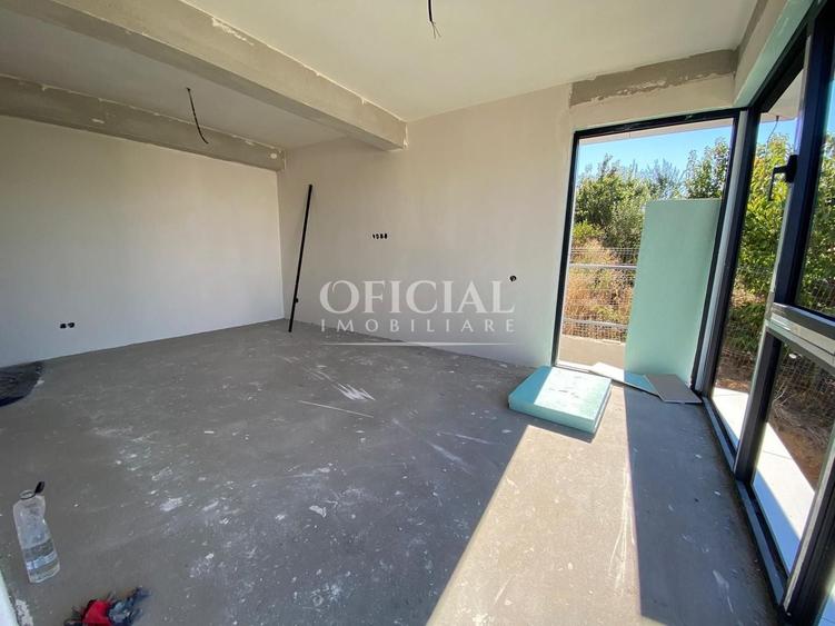 Duplex cu 4 camere cu Canalizare în Europa
