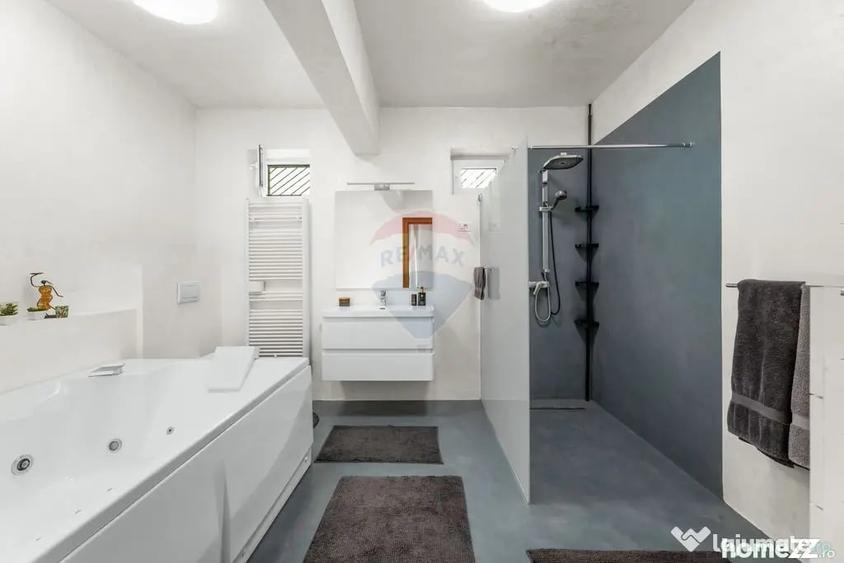 Casă cu 5 camere cu Teren 1085 Mp în Aradul Nou