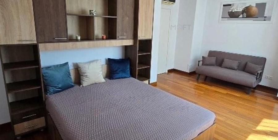 Apartament cu 5 camere decomandat, mobilat în Herăstrău