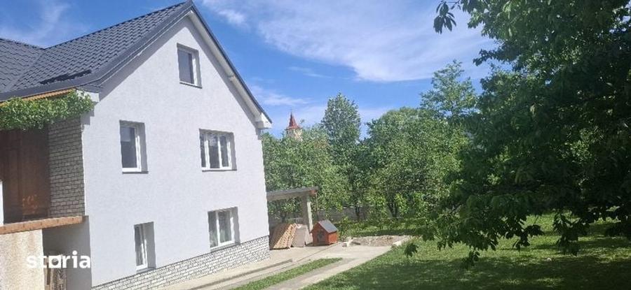 Casă cu 4 camere cu Teren 210 Mp în Hereclean