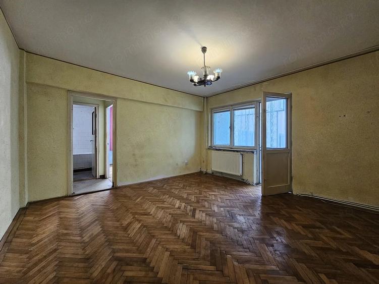Apartament cu 2 camere semidecomandat în Mihai Eminescu