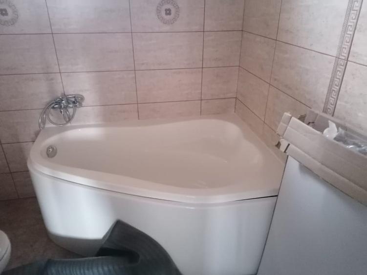 Casă cu 3 camere cu Teren 700 Mp în Central