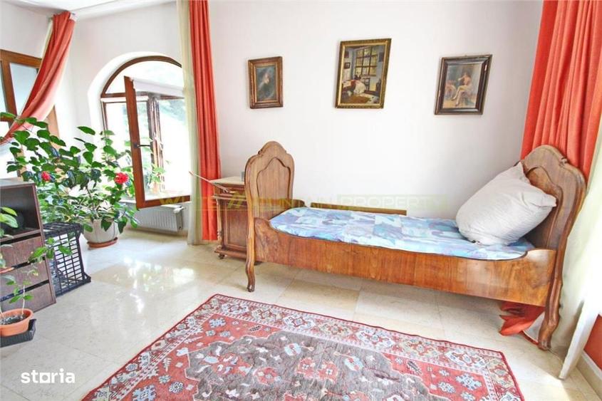 Apartament cu 2 camere, mobilat în Schei