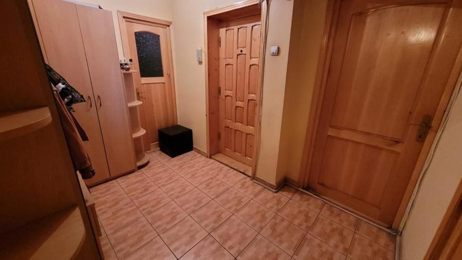 Apartament cu 4 camere decomandat în Cug