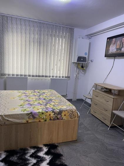 Garsonieră decomandată în Central