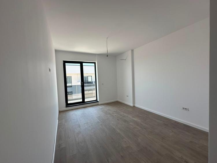 Apartament cu 2 camere semidecomandat, mobilat în Apărătorii Patriei