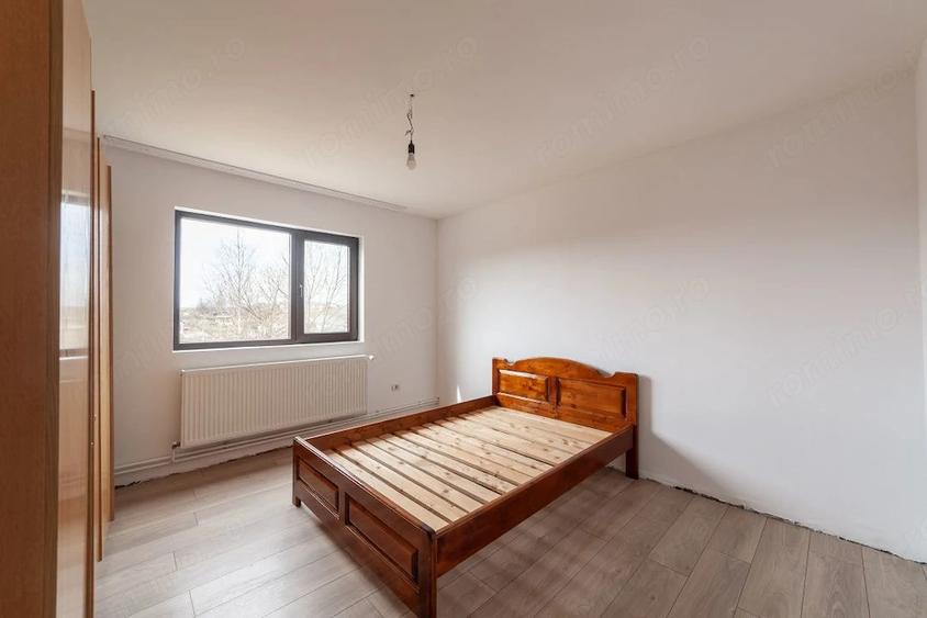 Casă cu Teren 4563 Mp în Central