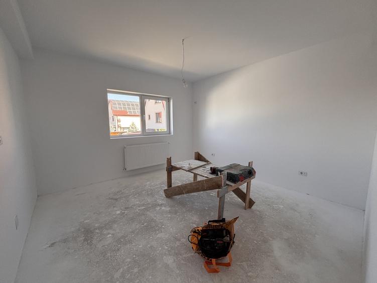 Duplex cu 3 camere cu Canalizare în Berceni