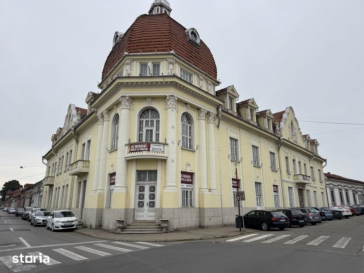 Spațiu comercial, de 300 mp, în Central