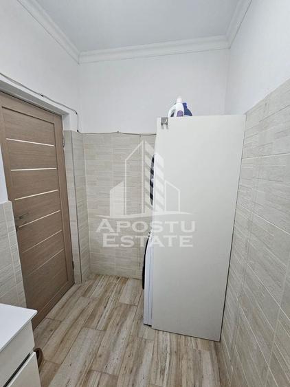 Casă individuală cu 4 camere cu Canalizare în Utvin