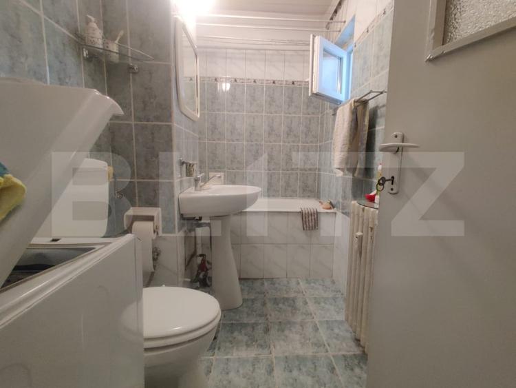 Apartament cu 2 camere semidecomandat, mobilat în Dacia