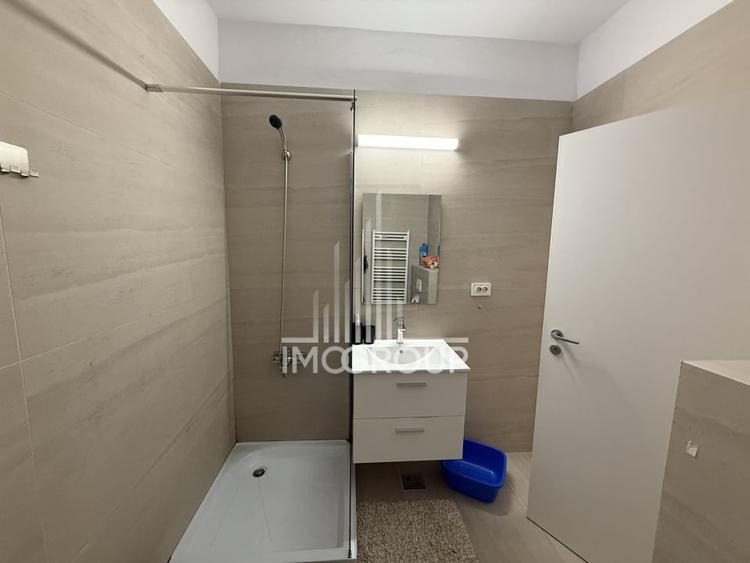 Garsonieră decomandată, mobilată în Central