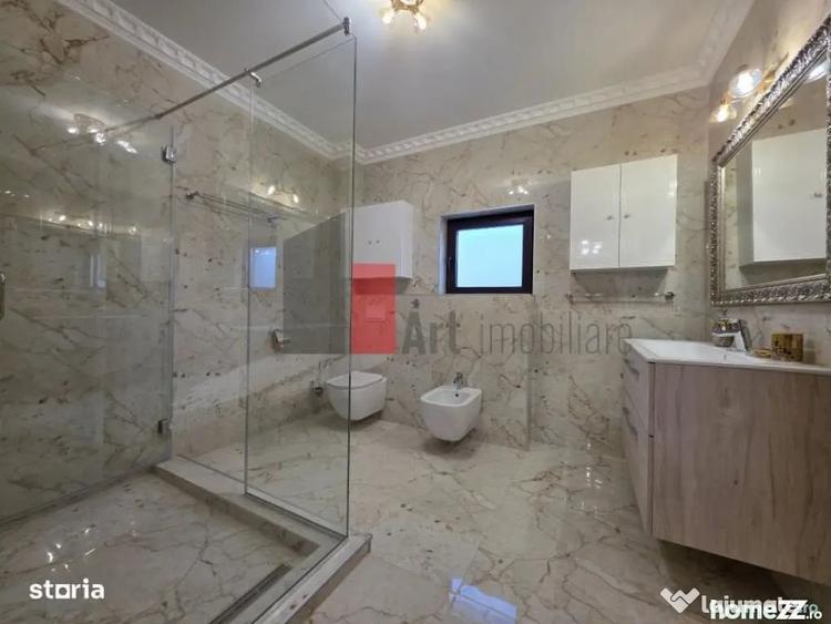 Casă cu 5 camere cu Teren 500 Mp în 1 Decembrie