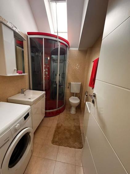 Apartament cu 3 camere semidecomandat, mobilat în Hipodrom 3