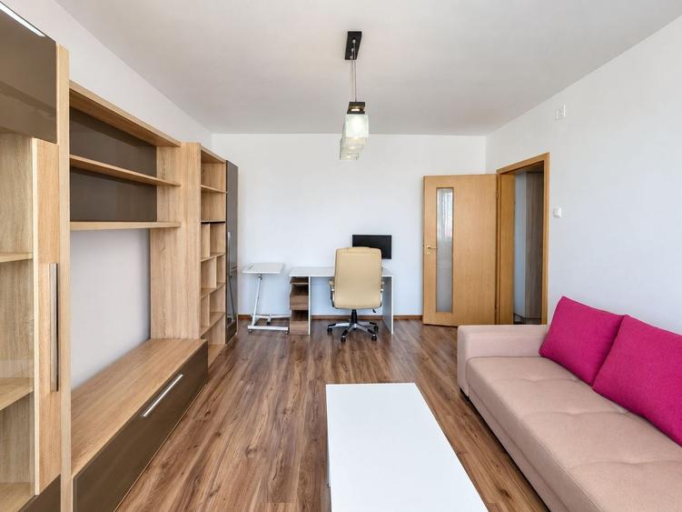 Apartament cu 2 camere decomandat în Circumvalațiunii