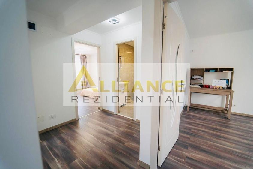 Casă individuală cu 4 camere cu Canalizare în Berceni