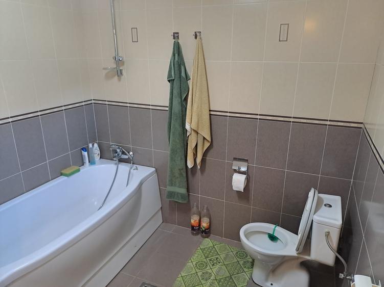Casă individuală cu 4 camere cu Canalizare în Mogoșoaia