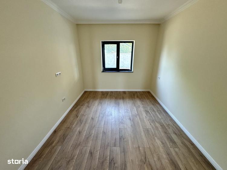 Casă cu 4 camere în Dancu