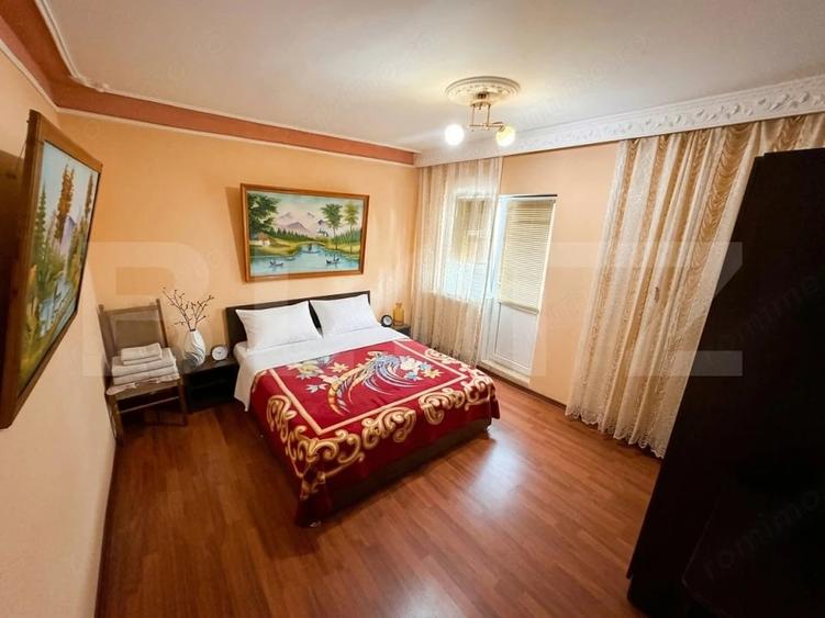 Apartament cu 4 camere decomandat în Filiași